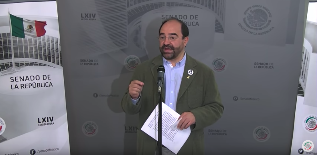 Conferencia de prensa sobre la denuncia contra Gerardo Ruiz Esparza, secretario la SCT por actos de corrupción.