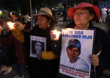 Caminata por la Verdad, Justicia y Paz llega al Zócalo