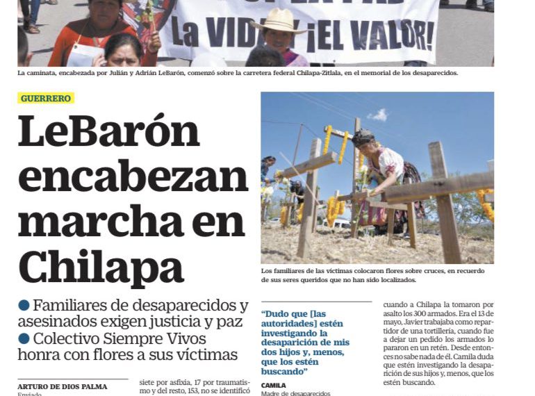 LeBarón encabezan marcha en Chilapa