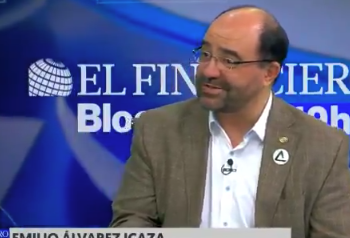 Las mujeres se han repensado y reconstruido de manera maravillosa, nos toca a nosotros repensarnos