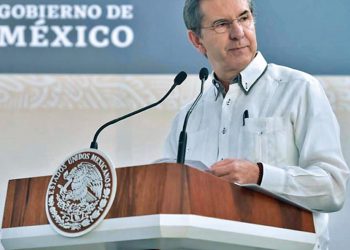 La SEP, al rescate de Salinas Pliego