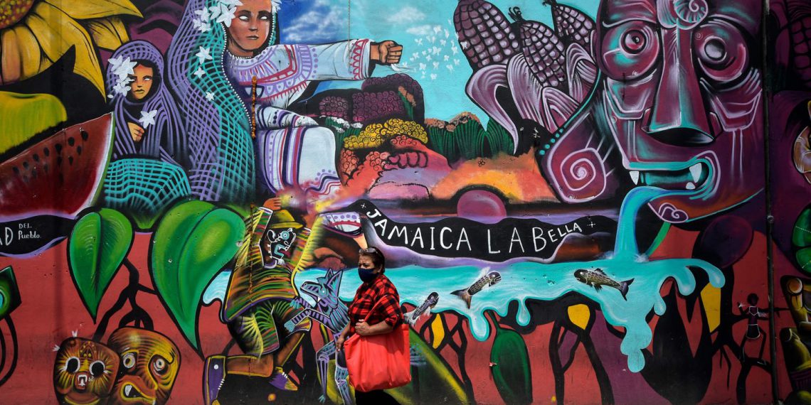 La pandemia golpea a las mujeres mexicanas desde varios frentes