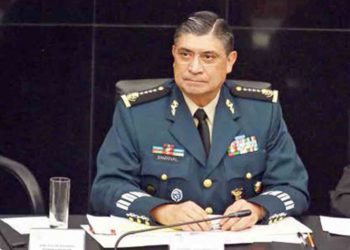 La presencia de elementos castrenses en las calles no significa militarización