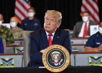 EU lanza primer golpe en era T-MEC contra México