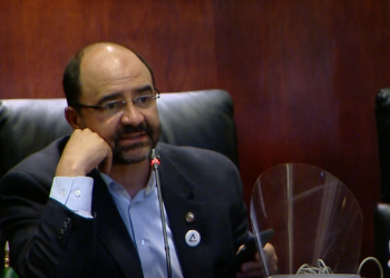 Homenaje al Dr. Alfredo Rustrián Azamar, ejemplar luchador por el derecho a la salud.