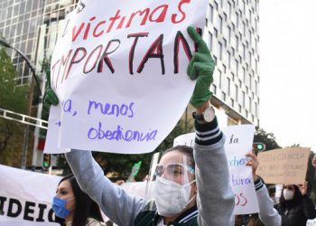 Extinción de fideicomisos golpea a víctimas: suspenden apoyos económicos mensuales