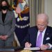 Biden revoca la política que separó a niños migrantes de sus padres