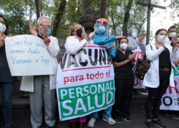Médicos privados exigen lineamientos para censo de doctores sin vacuna anticovid
