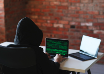 Senadores piden a FGR investigación profunda por espionaje con Pegasus