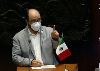 Debemos aspirar a un sistema universal de salud