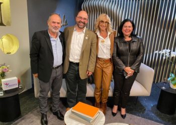 Con Adela, en la SagaLive: La agenda del #GPPlural” en el Senado