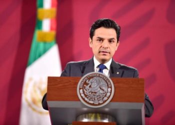 Zoé Robledo niega conflicto de interés; documentos confirman contratos a empresas de su familia