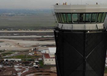 Suprema Corte da revés a AMLO; suspende “acuerdazo” que blinda megaobras