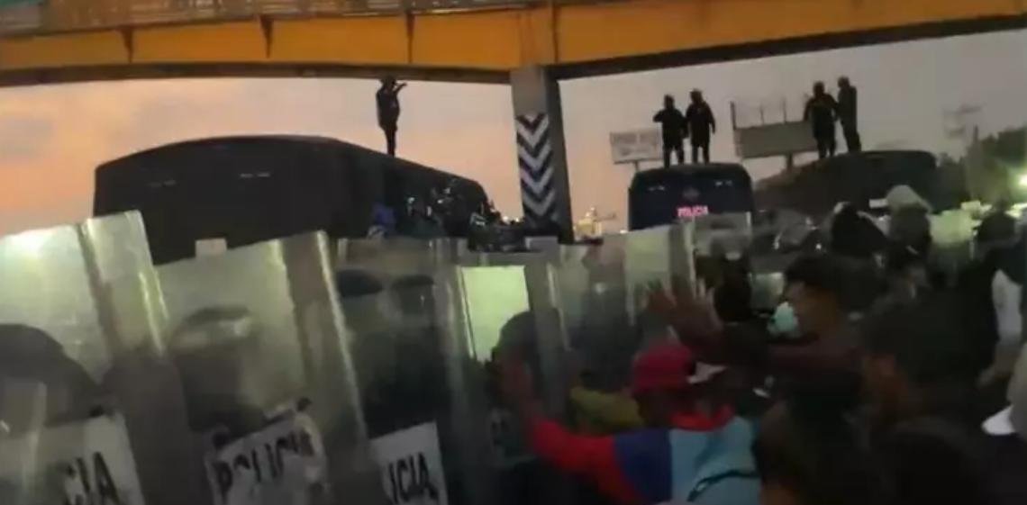 Justifica Sheinbaum actuar de la Policía ante migrantes