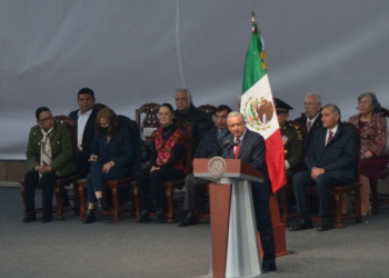 No militarizamos al país, soldados son pueblo uniformado: AMLO defiende a Fuerzas Armadas