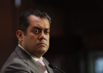 Desiste Gutiérrez Luna de denuncia penal contra 6 consejeros