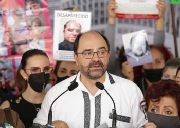 En nombre del Grupo Plural, el Senador Álvarez Icaza Longoria presenta iniciativas de ley para crear Secretaría de Derechos Humanos y la Ley Nacional de Víctimas. 