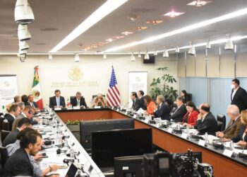 Acuerdan congresistas de México y Estados Unidos, frenar contrabando de armas y detener flujo migratorio
