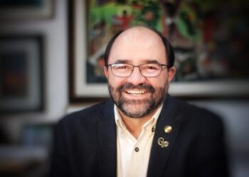 Ya empezó el cambio del país. 26 de febrero defendamos nuestra democracia. #SeguimosEnMarcha