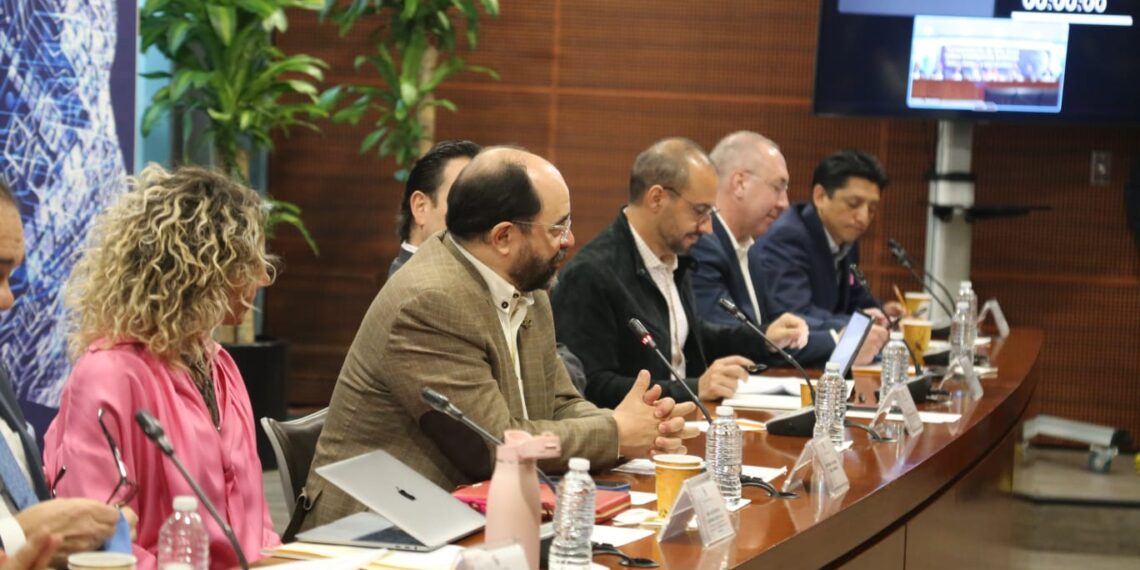 Conversatorio: Inteligencia Artificial: Retos, Riesgos y Oportunidades.