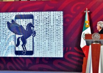 AMLO, entre la negación y la defensa del Ejército