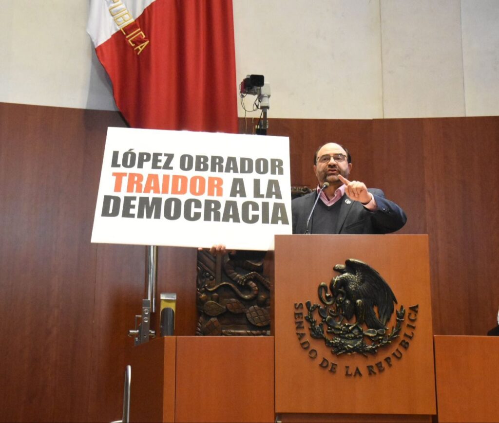 El Senador Independiente y Coordinador del Grupo Plural del Senado de la República, Emilio Álvarez Icaza Longoria, responde al presidente Andrés Manuel López Obrador, quien hoy lo aludió en su mañanera.
