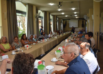 Conversatorio Unidad y Gobierno de Coalición