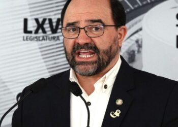 Revisar qué ocurre en proceso interno de Morena, pide Emilio Álvarez