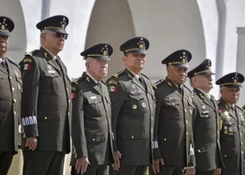 Con AMLO, el riesgo de una “élite empresarial militar”: Álvarez Icaza