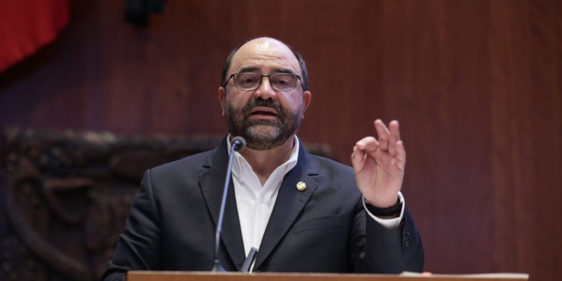 No se debe “premiar” a quienes entregan una plaza