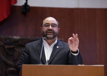 No se debe “premiar” a quienes entregan una plaza