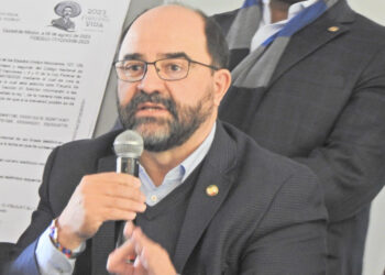 Activistas denunciarán ante la FGR a Ernestina Godoy por espionaje