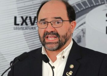 Emilio Álvarez Icaza denuncia que México es una gran fosa clandestina