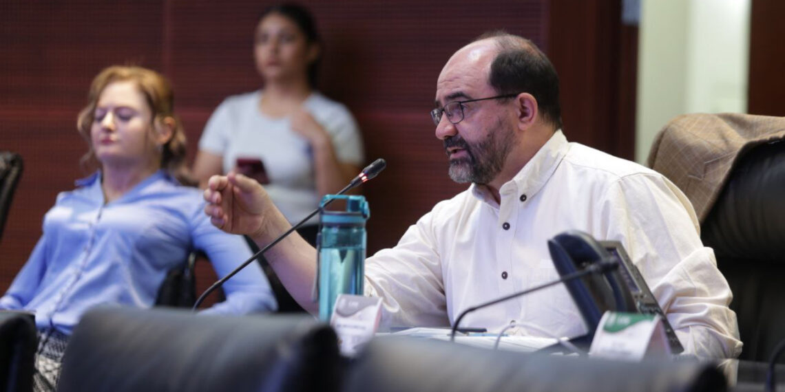 No se debe condicionar atención médica de policías