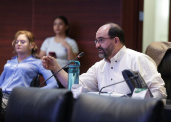 No se debe condicionar atención médica de policías