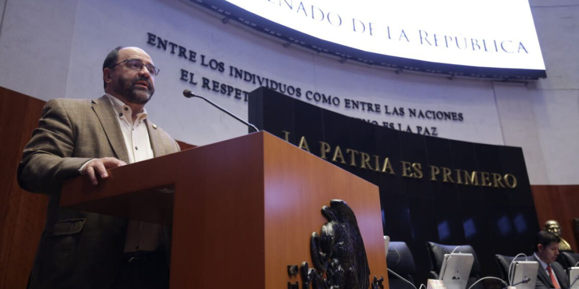 Debemos fortalecer un modelo civil de seguridad. No se puede policializar al Ejército