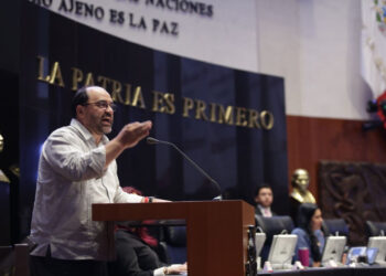 AMLO traicionó a víctimas, sometido al Ejército ¿a quién quiere beneficiar con su Ley de Amnistía?