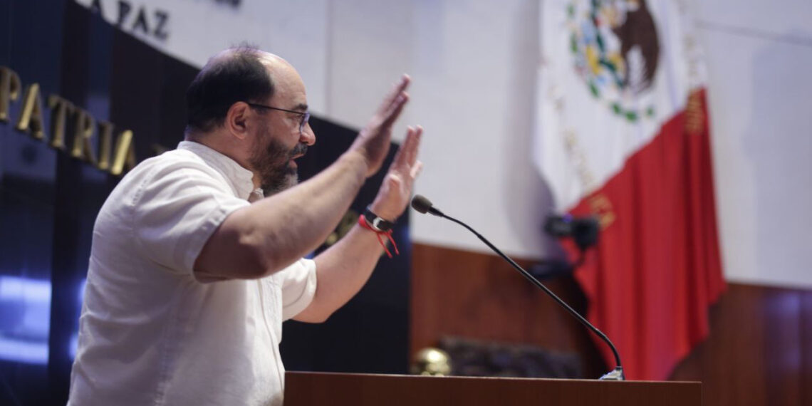 Esta administración va a pasar a la historia como la primera que permite la entrada de efectivos militares de Estados Unidos armados a territorio nacional