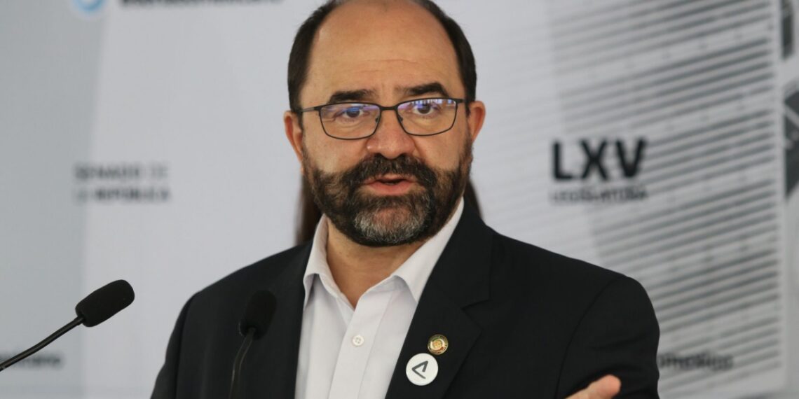 Anuncia Emilio Álvarez Icaza su incorporación a bancada del PRD en el senado