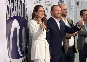 “Vamos a ganar”, dice Santiago Taboada a su llegada al segundo debate por la CDMX acompañado de Emilio Álvarez Icaza