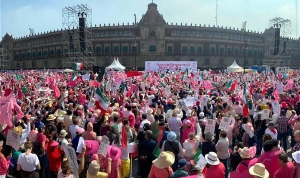 Absurdo pedir que no se use color rosa